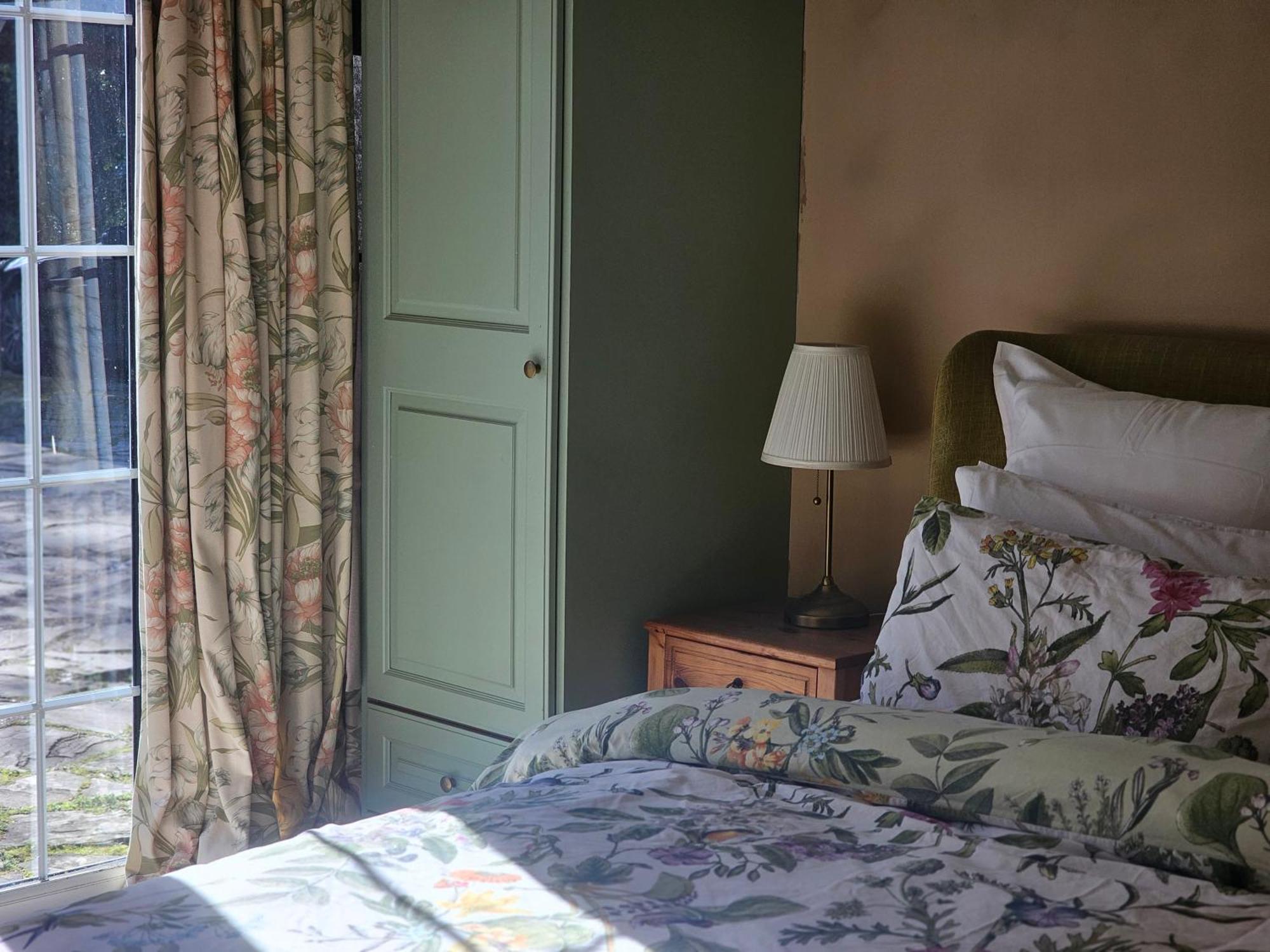 English Farmhouse Cottage Guildford Ngoại thất bức ảnh