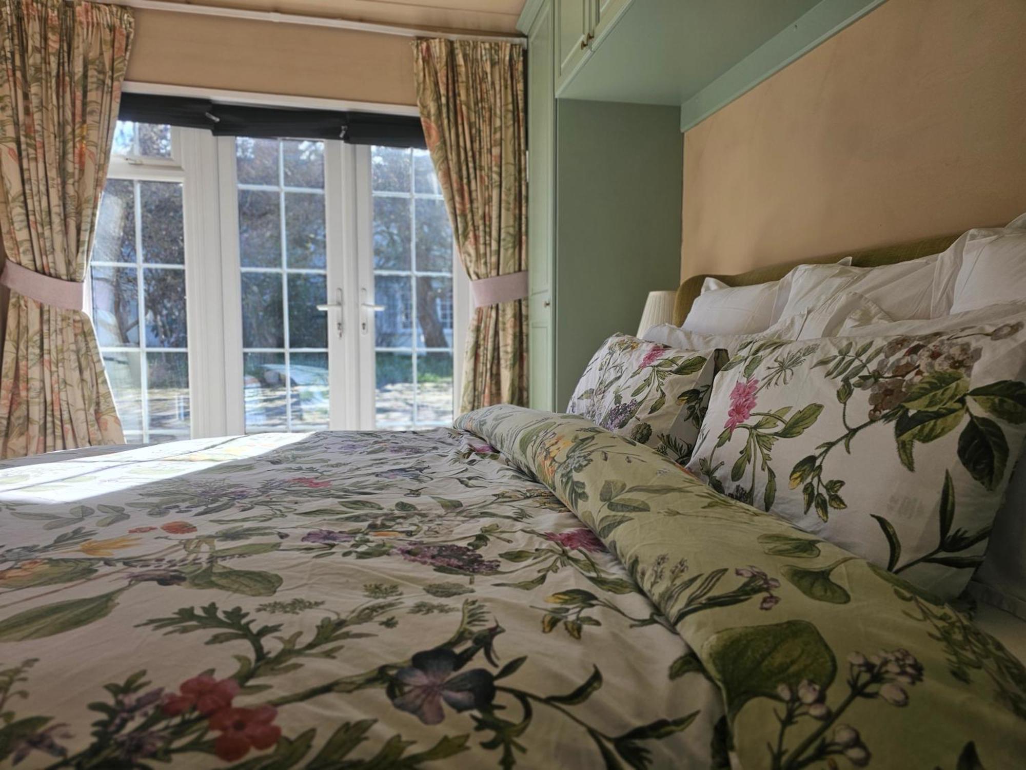 English Farmhouse Cottage Guildford Ngoại thất bức ảnh
